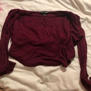 Burgundy crop top with sleeves